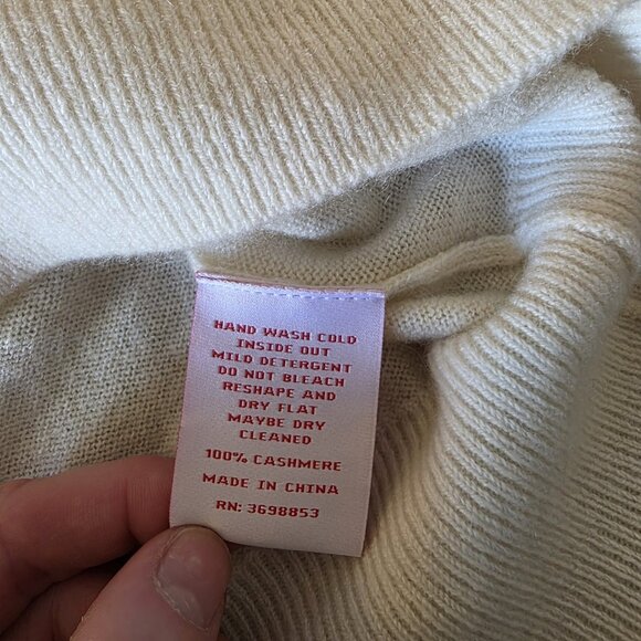 Jennie Liu 100% Cashmere Sweater Women’s Medium Cream Crew Neck Long Sleeve NWT - Picture 6 of 14